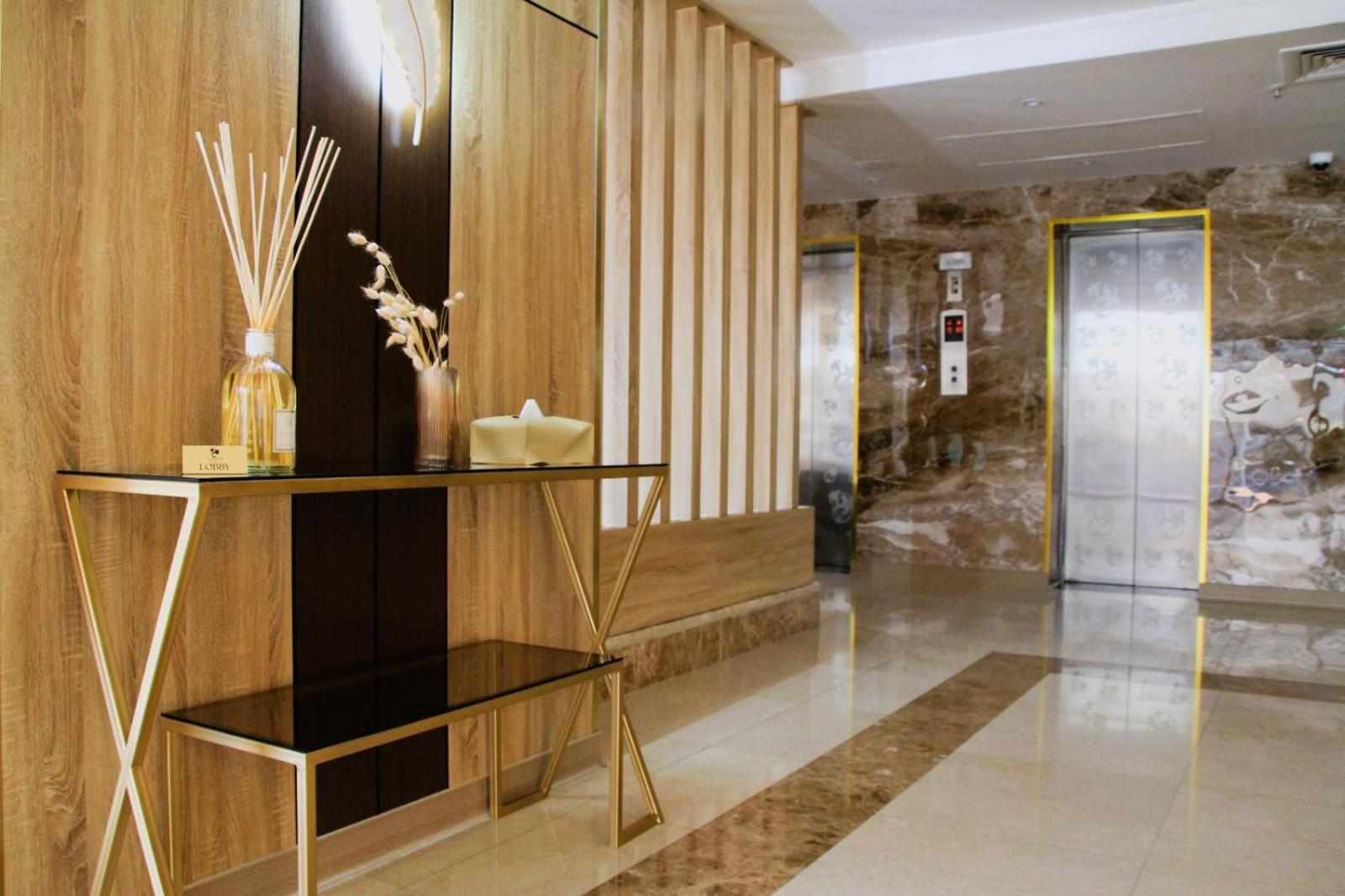 Plaza Athenee Hotel Kuwait City Exterior foto