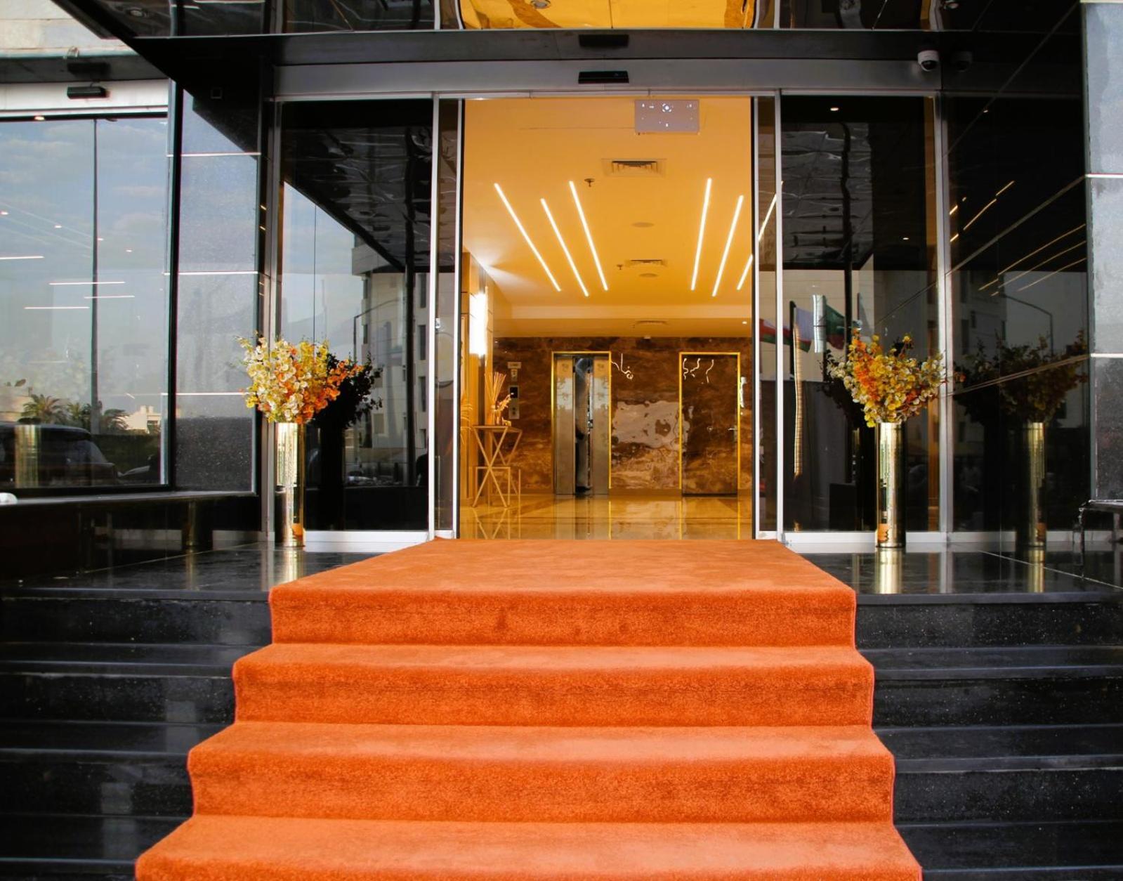 Plaza Athenee Hotel Kuwait City Exterior foto