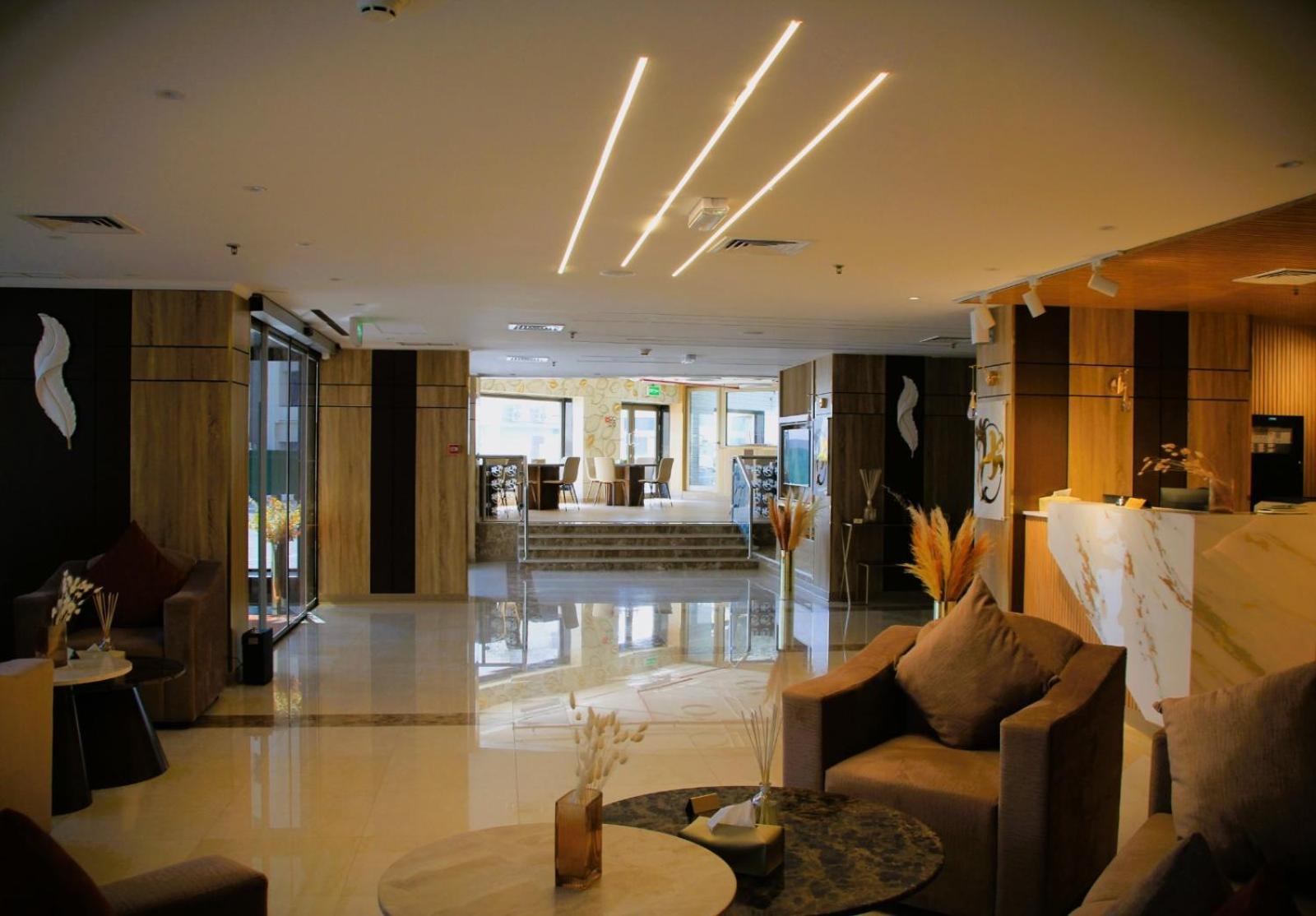 Plaza Athenee Hotel Kuwait City Exterior foto