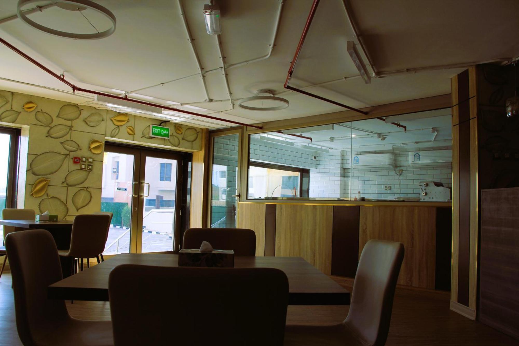 Plaza Athenee Hotel Kuwait City Exterior foto